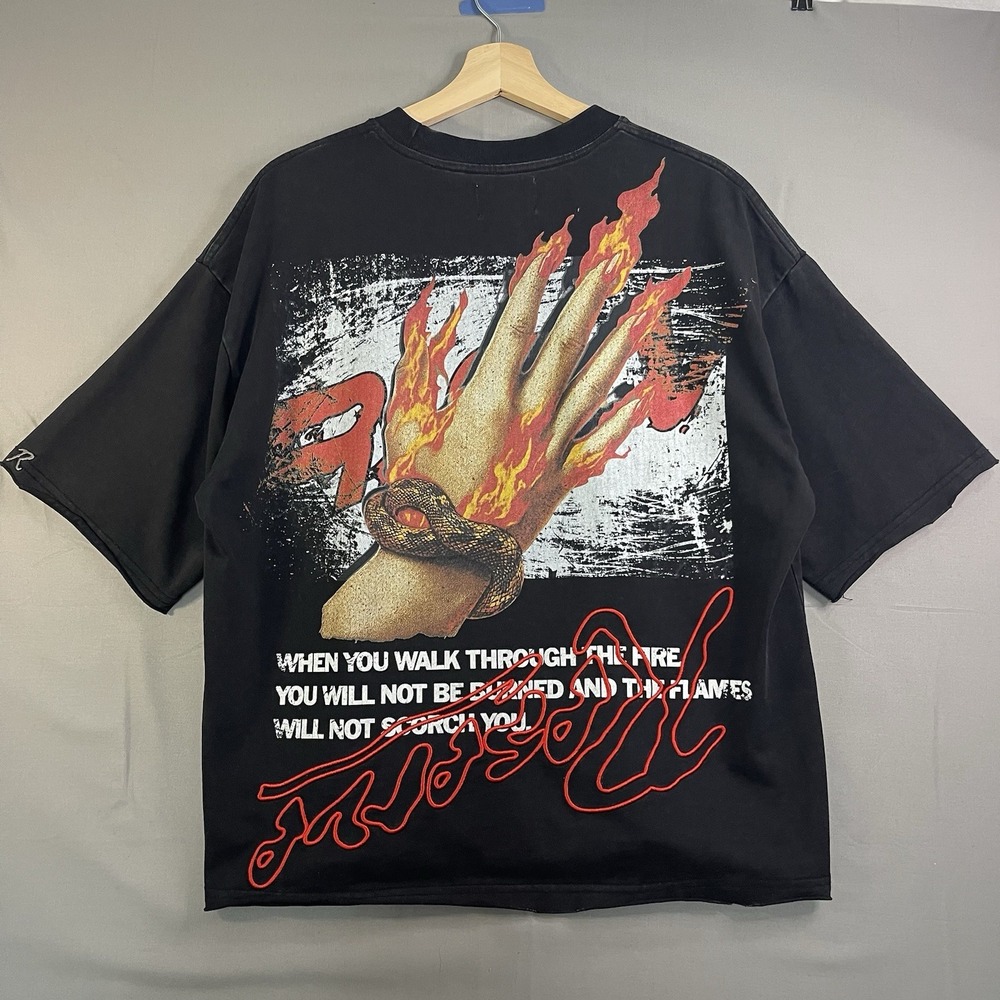 RESERVE 24 Garden of Eden 2:8 Fire Graphic Men's Small Oversized Cropped T-Shirt